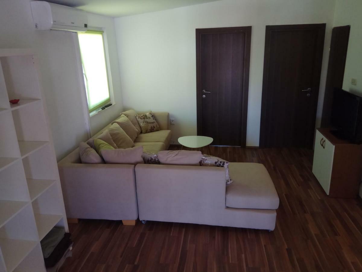 Апартаменты Apartman Medit Вир Экстерьер фото